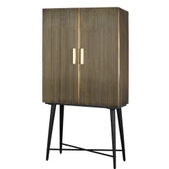 Design Schrank mit viel Bodenfreiheit - Hayato