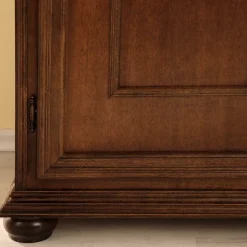 Klassisches Sideboard in Walnussfarben - Manicos
