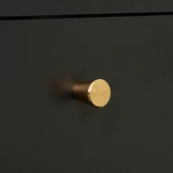 Nachtkommode in Schwarz mit Gold - Singular