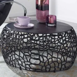 Schwarzer Designtisch fürs Wohnzimmer - Ernestan