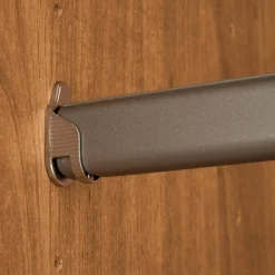 8-türiger Kleiderschrank mit sechs Glastüren - Hung