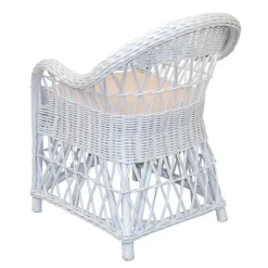 Weißer Korbsessel aus Rattan Geflecht - Kuraico