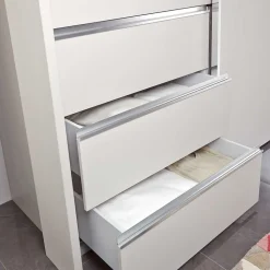 Weißer Schiebetürenschrank 3-türig - Fachet