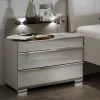 Zwei Nachtkommoden mit Wandpaneel - Tumiva (2er Set)
